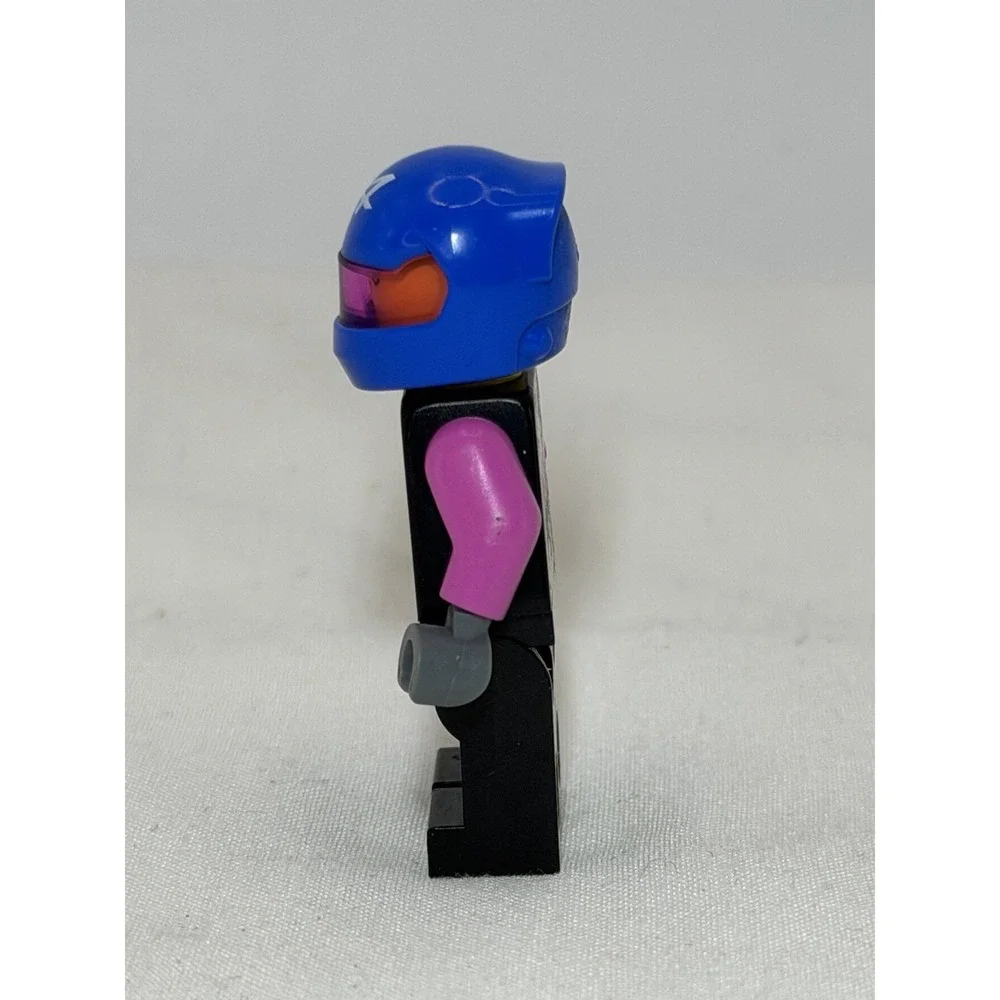 LEGO Minifig BWT Alpine F1 Team A524 Driver